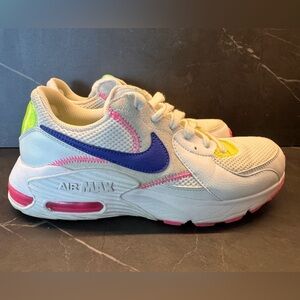 Nike women’s Excee bolt Sneakers -‎ White, Blue, Pink